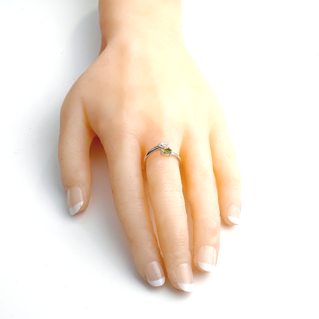 peridot silver jewellery image 2
