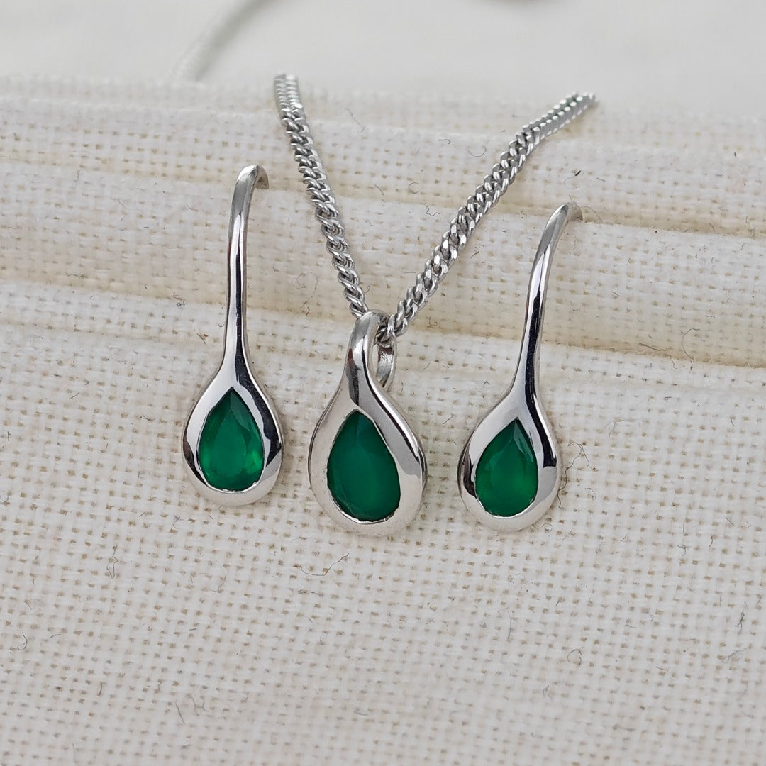 Sterling Silver Necklace Dangle Earring Set Onyx Green Pear Pendant May Birthstone