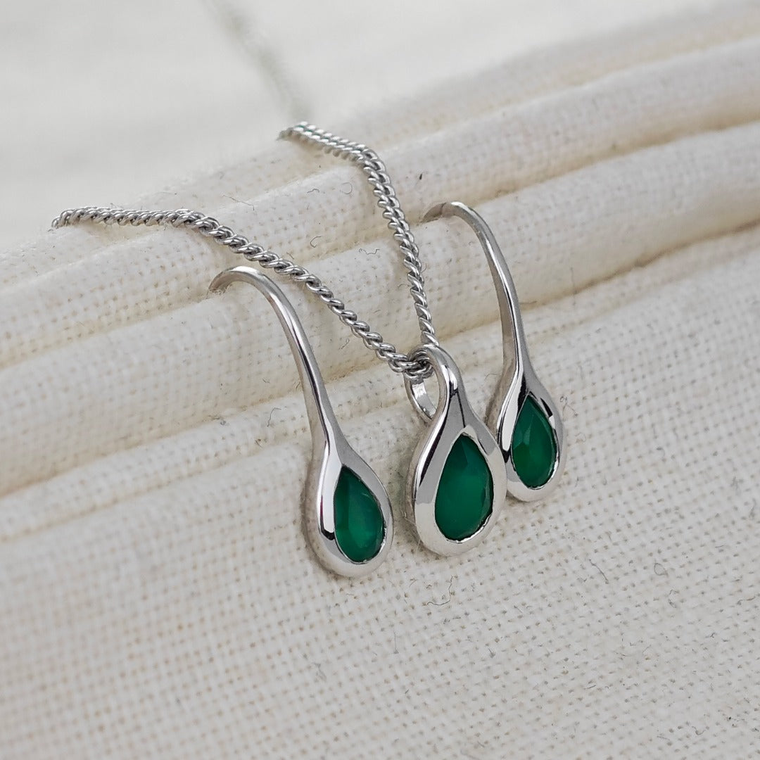 Sterling Silver Necklace Dangle Earring Set Onyx Green Pear Pendant May Birthstone