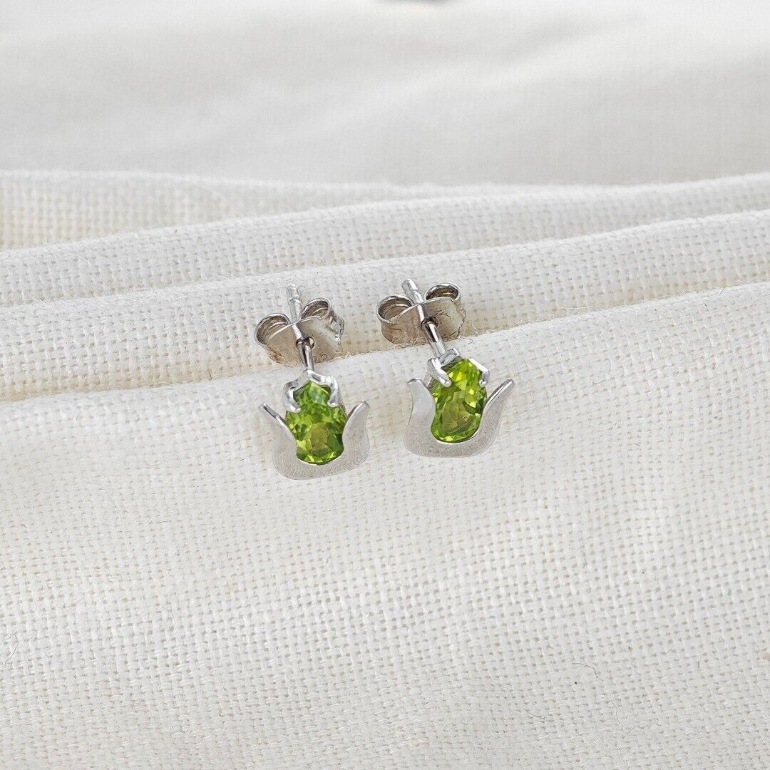 peridot silver stud earrings image 3