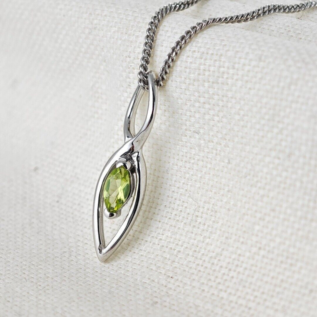 peridot silver pendant image 3