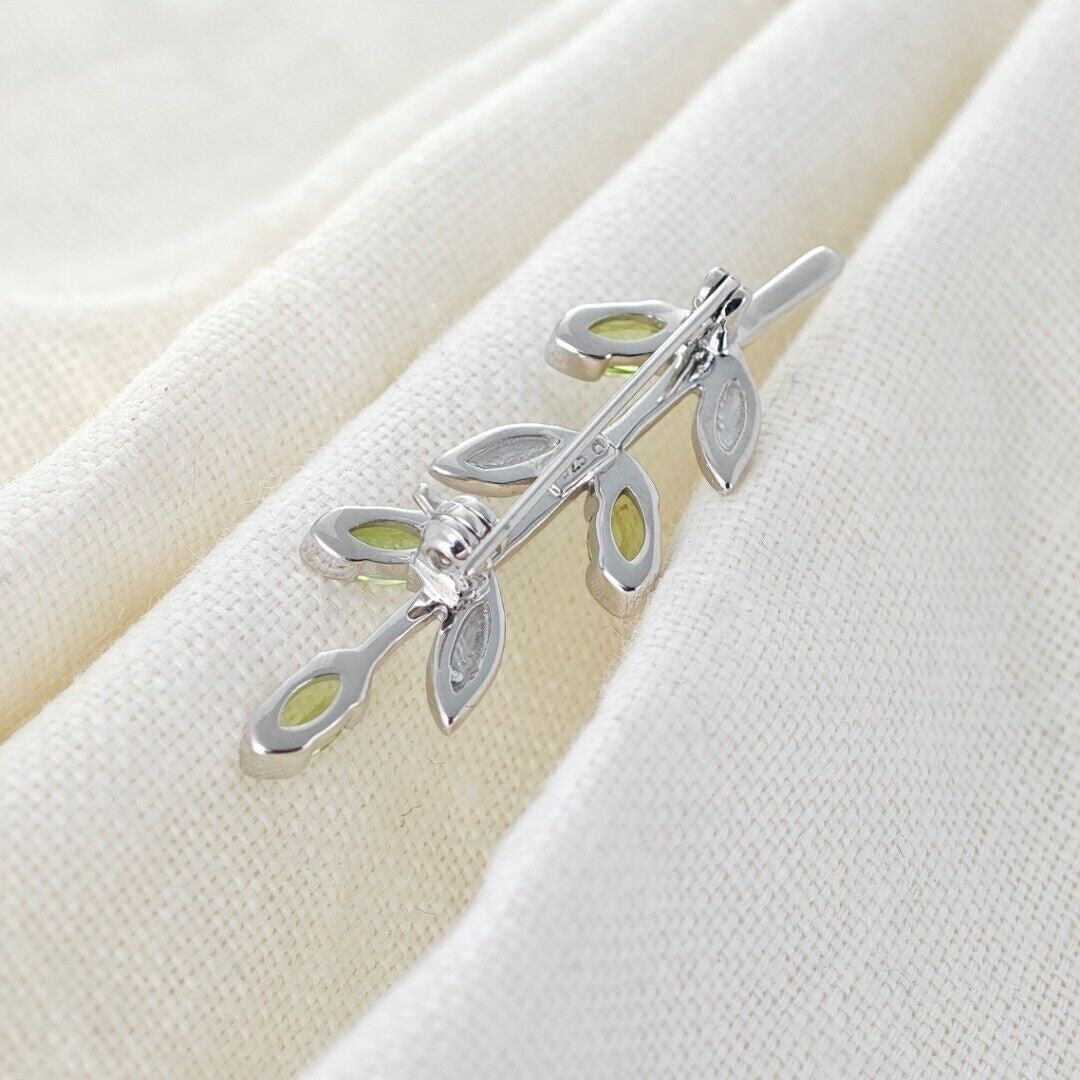 peridot silver brooch image 8