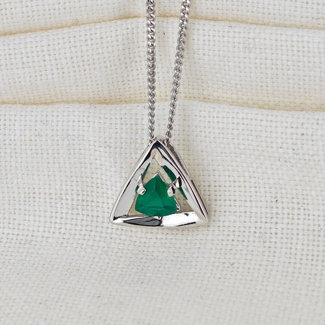 Green Onyx Trillion Necklace in Sterling Silver