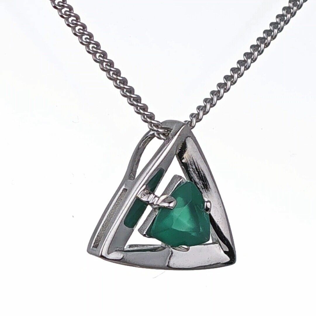 Green Onyx Trillion Necklace in Sterling Silver