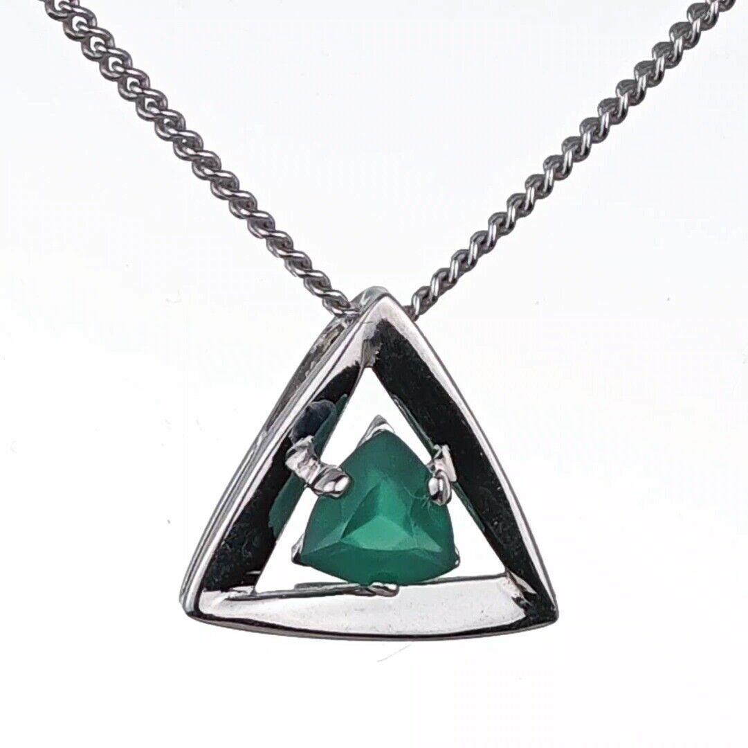 onyx pendant sterling silver green trillion gemstone designed in the UK