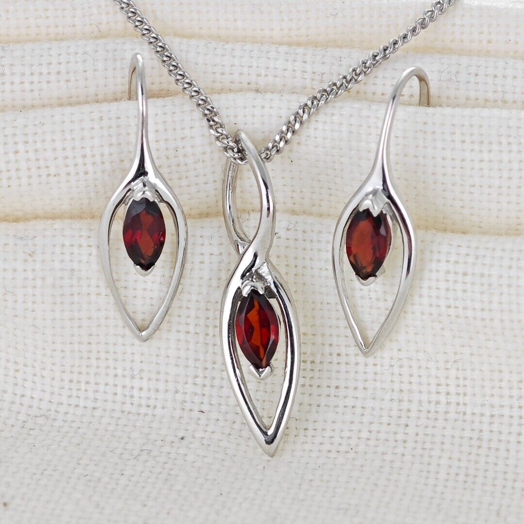 Garnet Marquise Dangle Jewellery Set in Sterling Silver