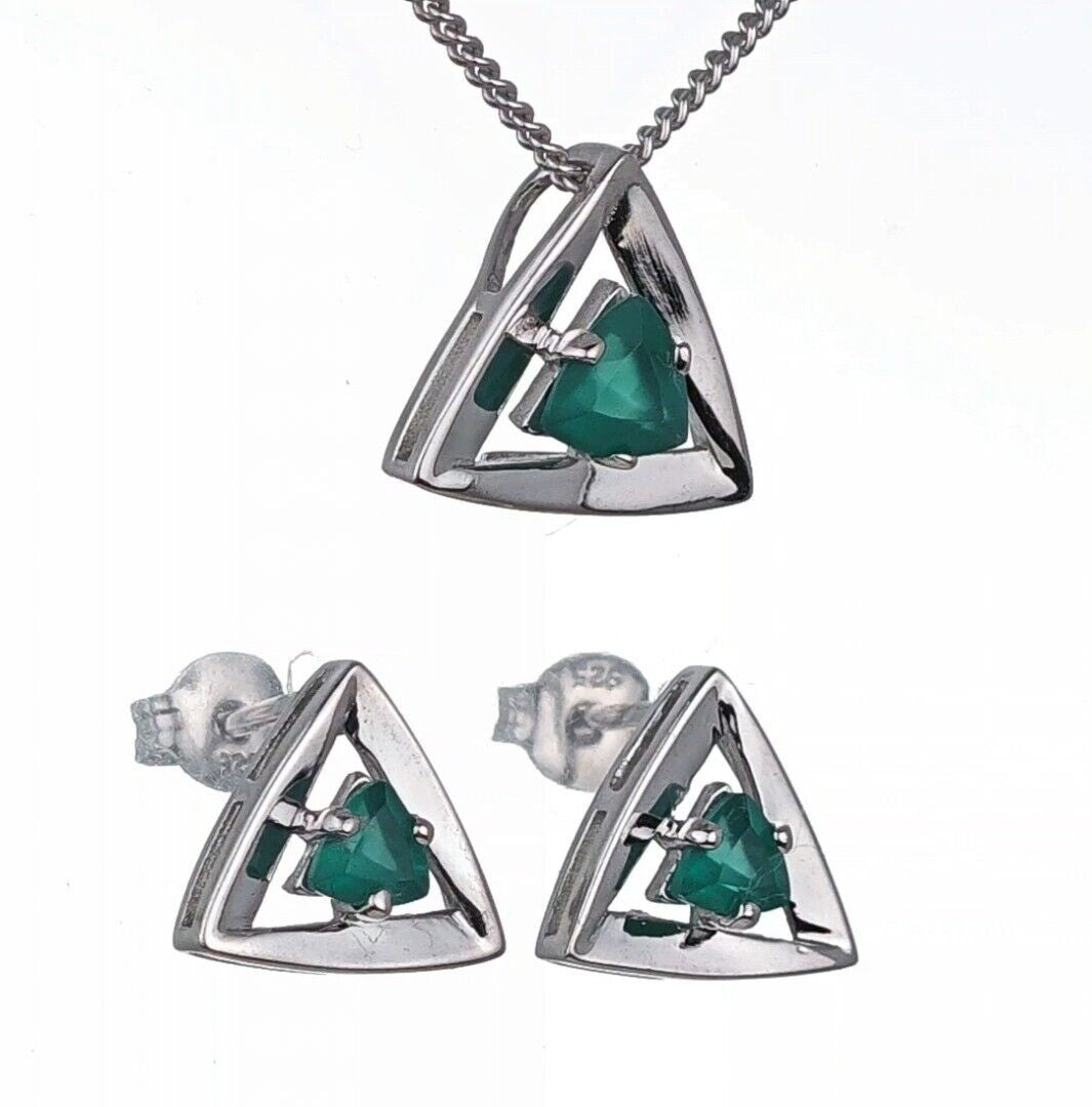 Green Onyx Trillion Jewellery Set in Sterling Silver