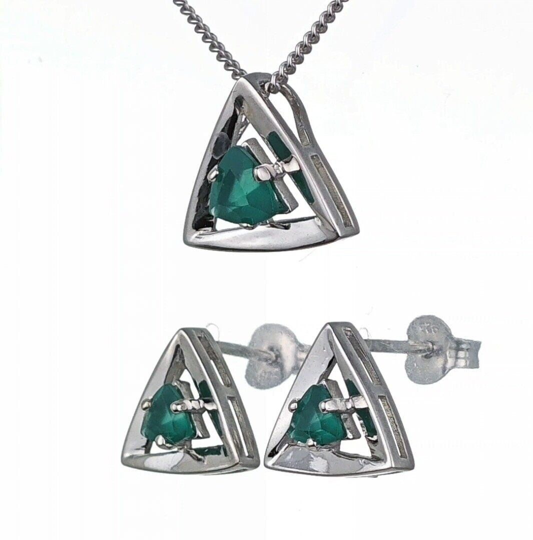Green Onyx Trillion Jewellery Set in Sterling Silver