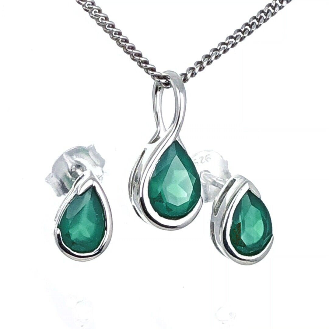 elegant green onyx pear pendant and earring set designed in the UK