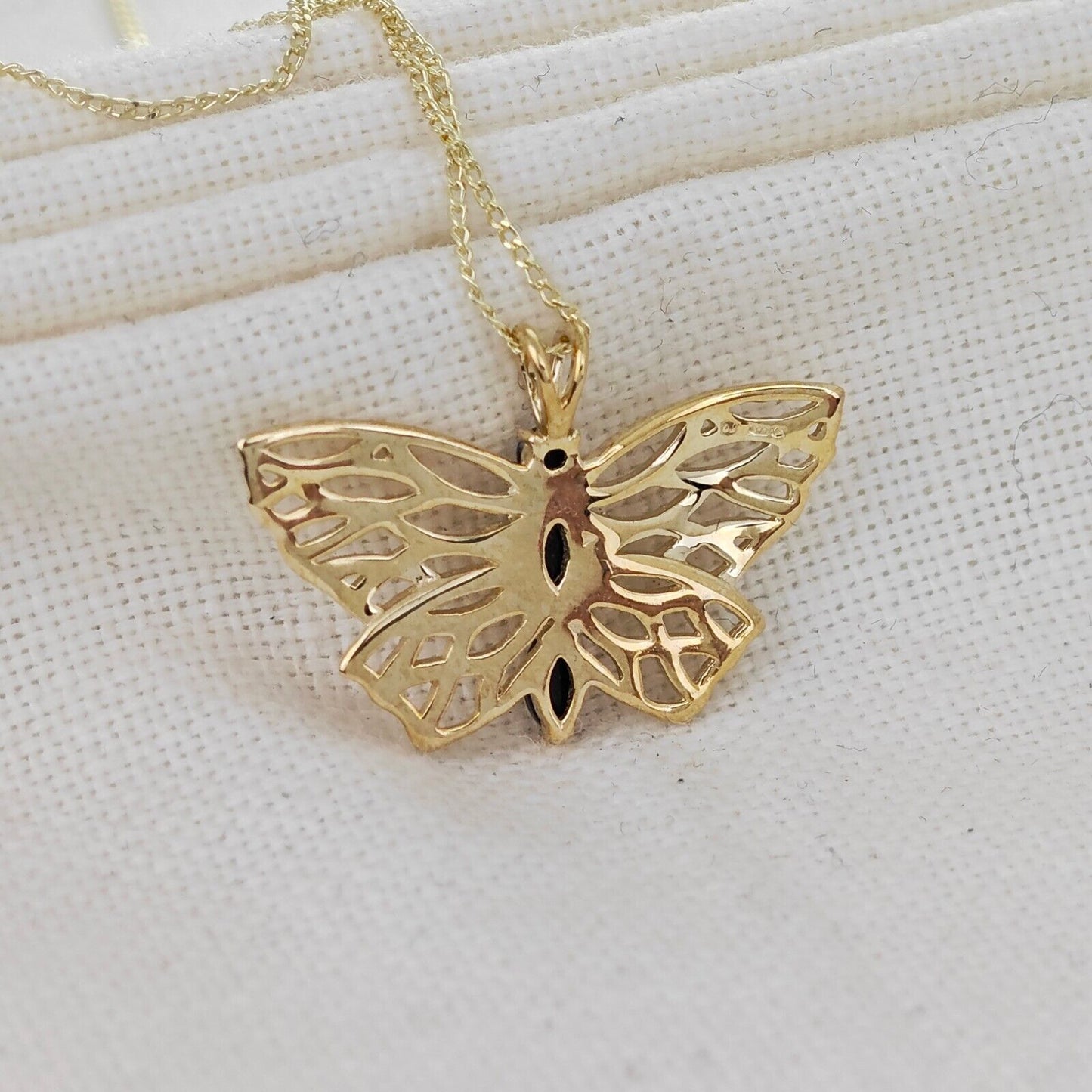 sapphire gold necklace image 9