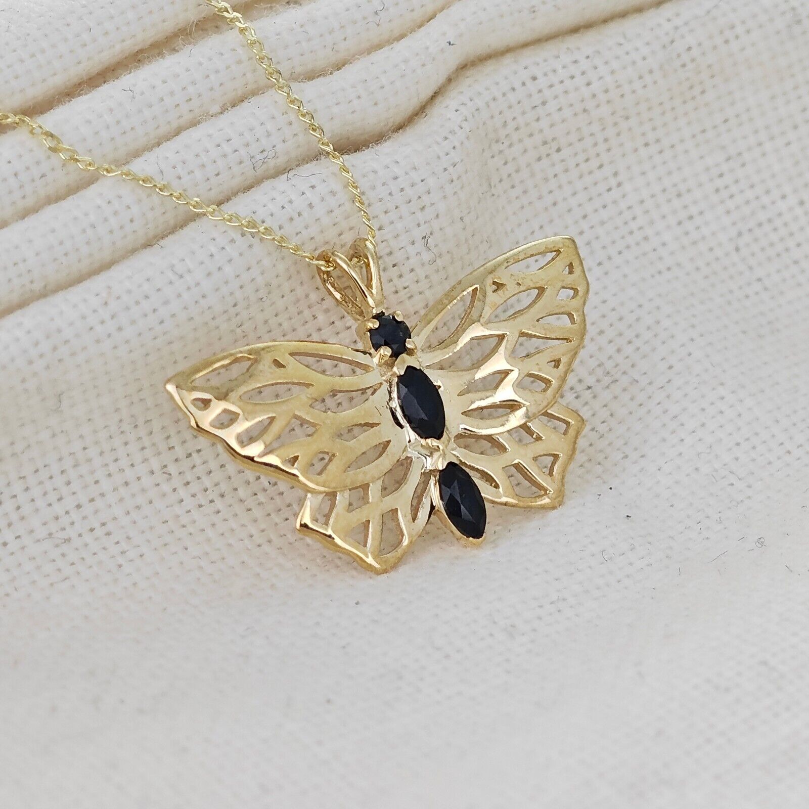sapphire gold necklace image 6