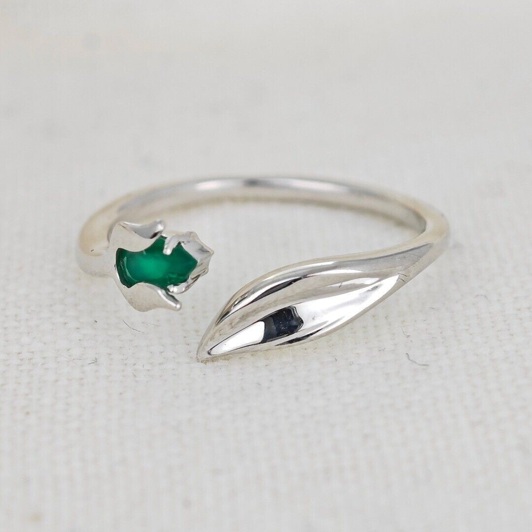 Green Onyx Tulip Flower Ring in Sterling Silver