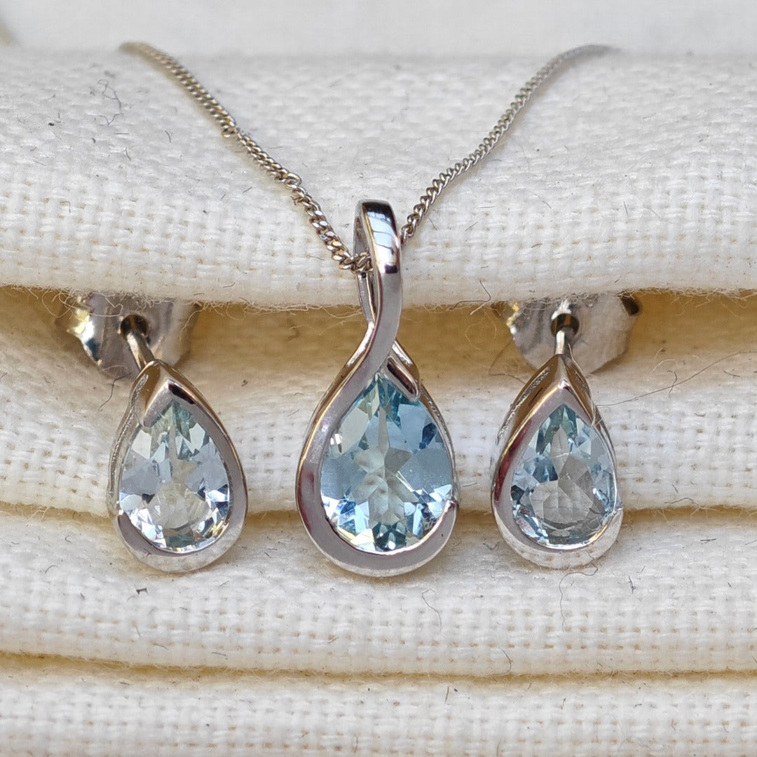 9ct White Gold Aquamarine Set Pendant Earring Infinity Loop