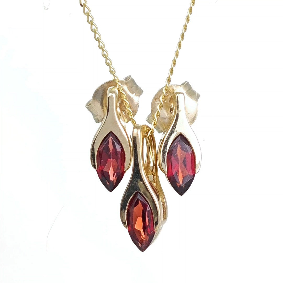 Garnet Minimalist Marquise Jewellery Set in 9ct Gold