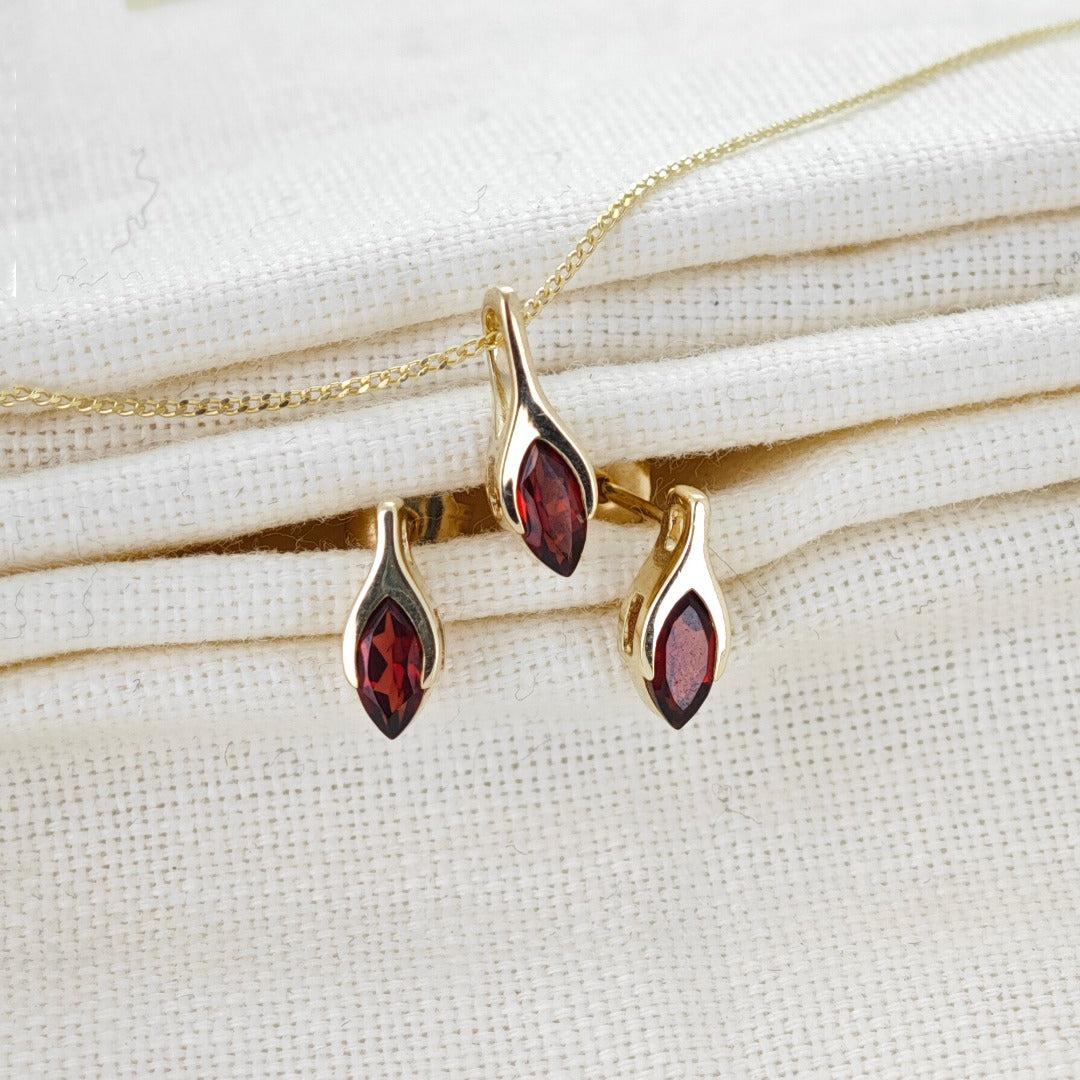 Garnet Minimalist Marquise Jewellery Set in 9ct Gold
