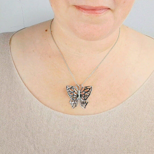 peridot metal necklace image 2