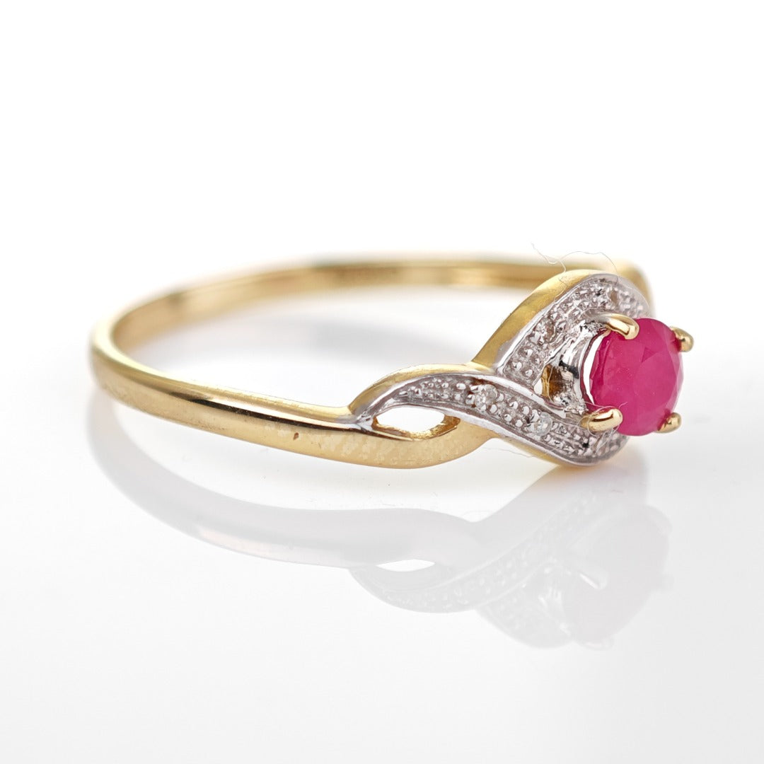 9ct Ruby Ring Size P.5 Diamond Yellow Gold 0.45ct Red Oval Gemstone