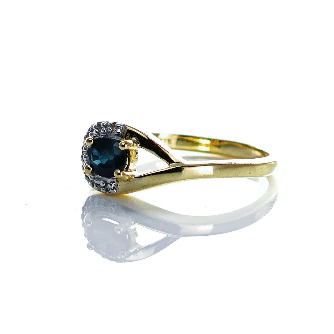 9ct Sapphire Ring Size N Diamond Yellow Gold 0.45ct Blue Oval Gemstone