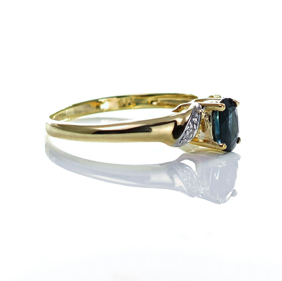 9ct Sapphire Ring Size M.5 Diamond Yellow Gold 0.58ct Blue Oval Gemstone