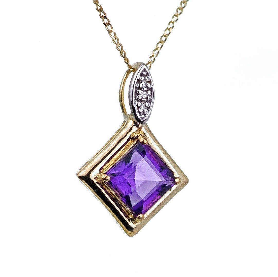 Amethyst Square Necklace in 9ct Gold