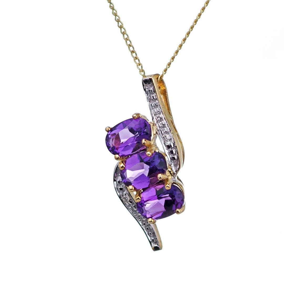 Amethyst Oval Necklace in 9ct Gold