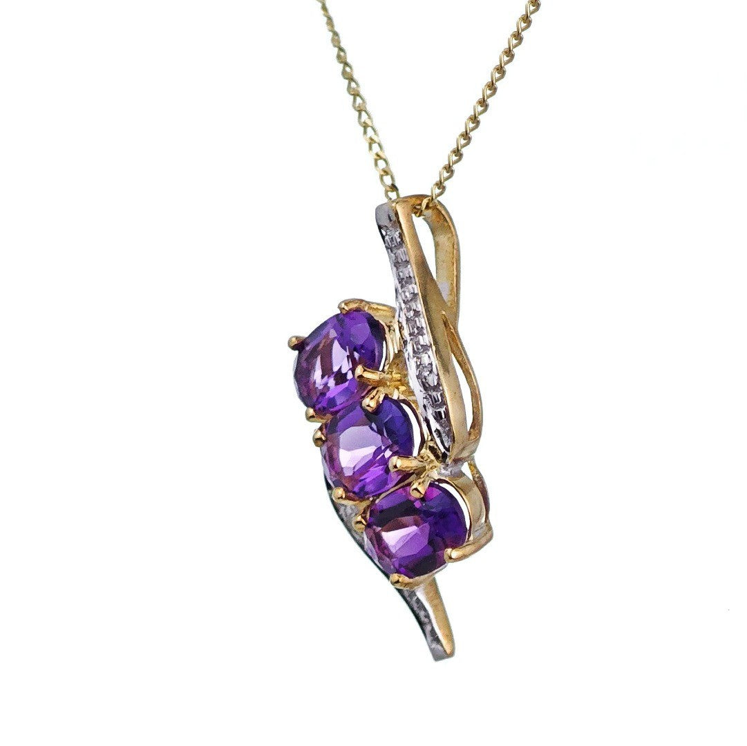 Amethyst Oval Necklace in 9ct Gold