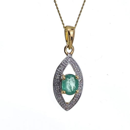 Emerald Necklace in Gold – Perfect Gift for Her