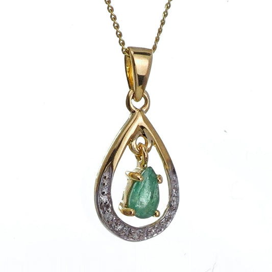 Emerald Necklace in Gold – Perfect Gift for Her