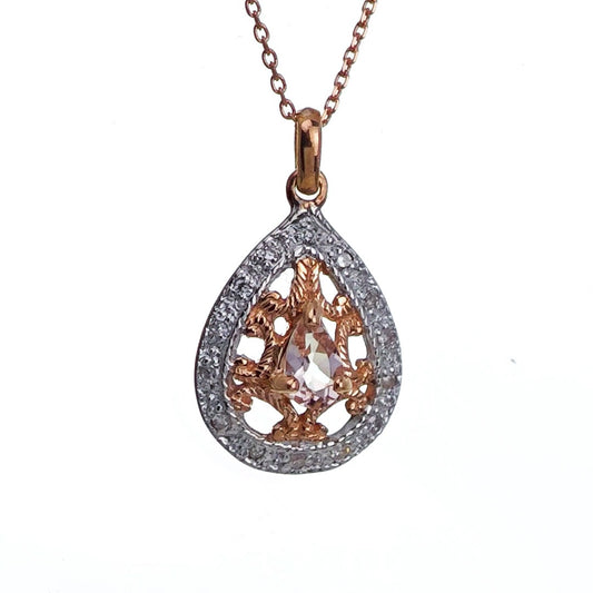 Necklace in Gold – Perfect Gift for Her