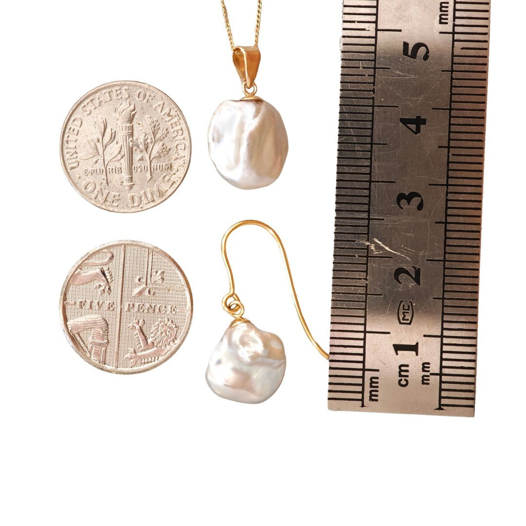 9ct Pearl Dangle Necklace 11mm Ivory Keishi Pendant