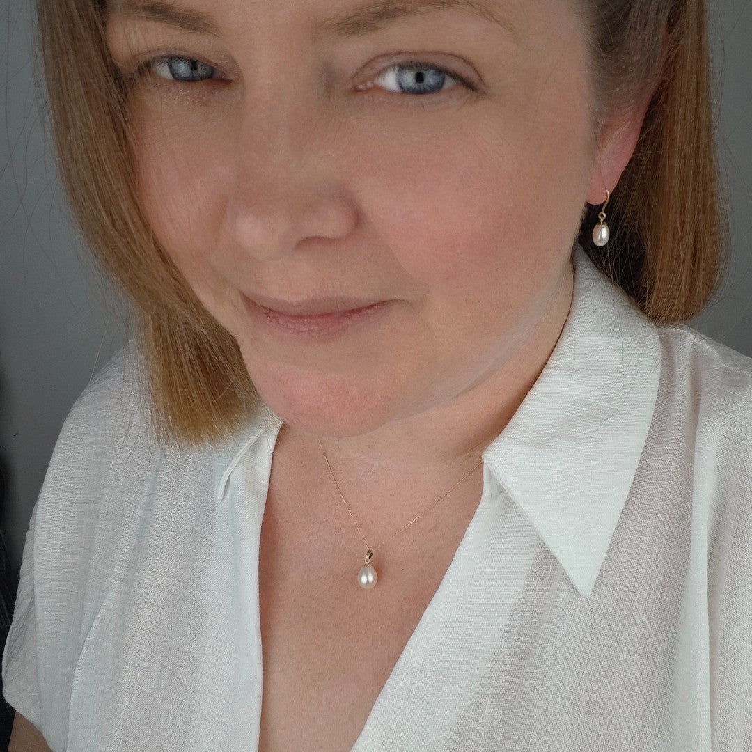 9ct Pearl Necklace 10mm Ivory Teardrop Pendant