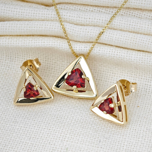 Garnet Trillion Jewellery Set in 9ct Gold