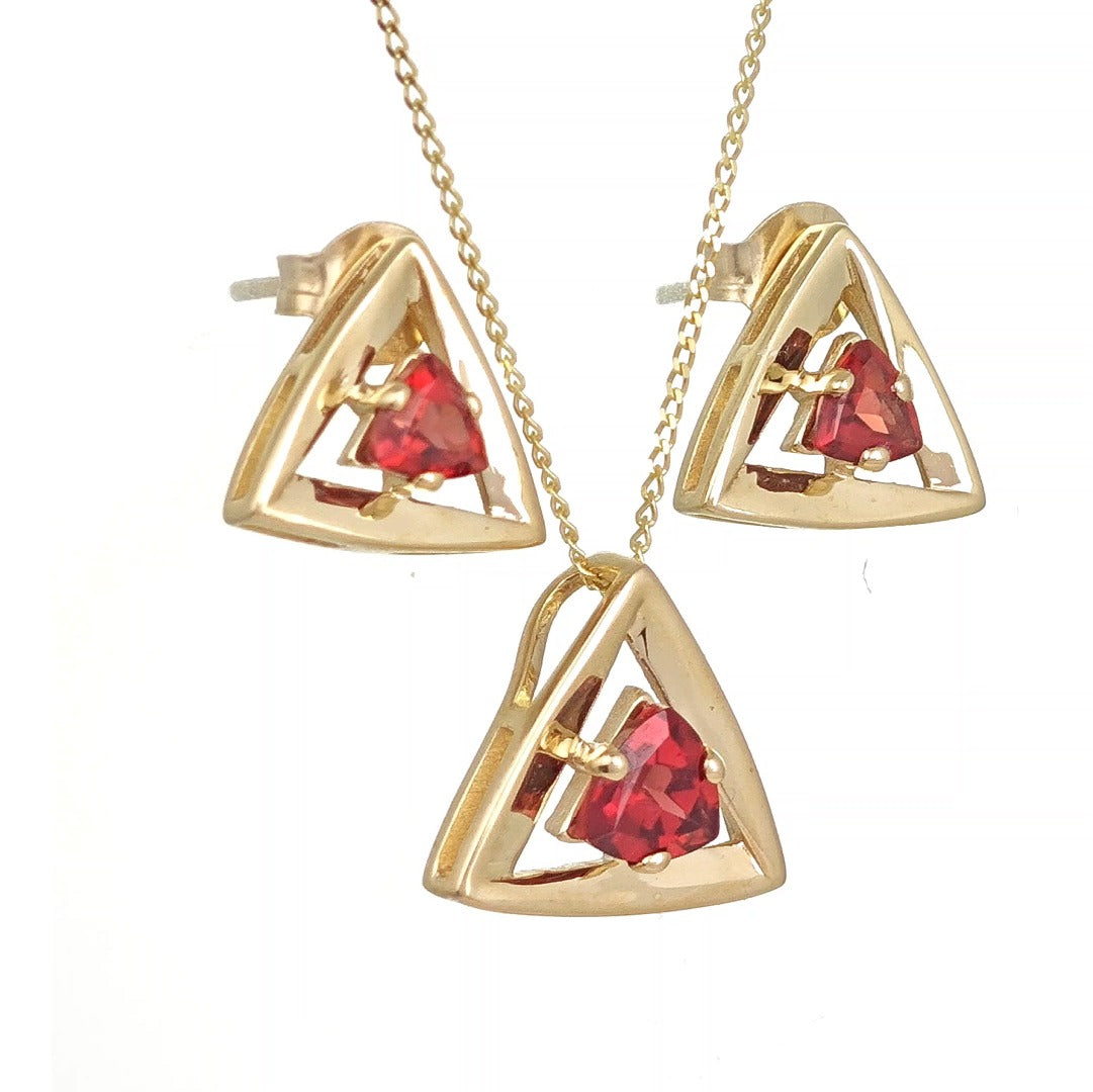 Garnet Trillion Jewellery Set in 9ct Gold