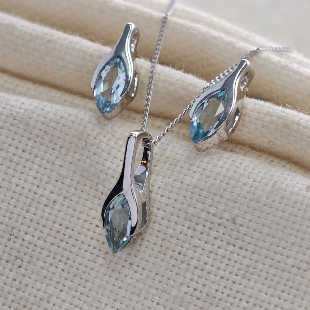 9ct White Gold Aquamarine Set Pendant Earrings Minimalist Marquise