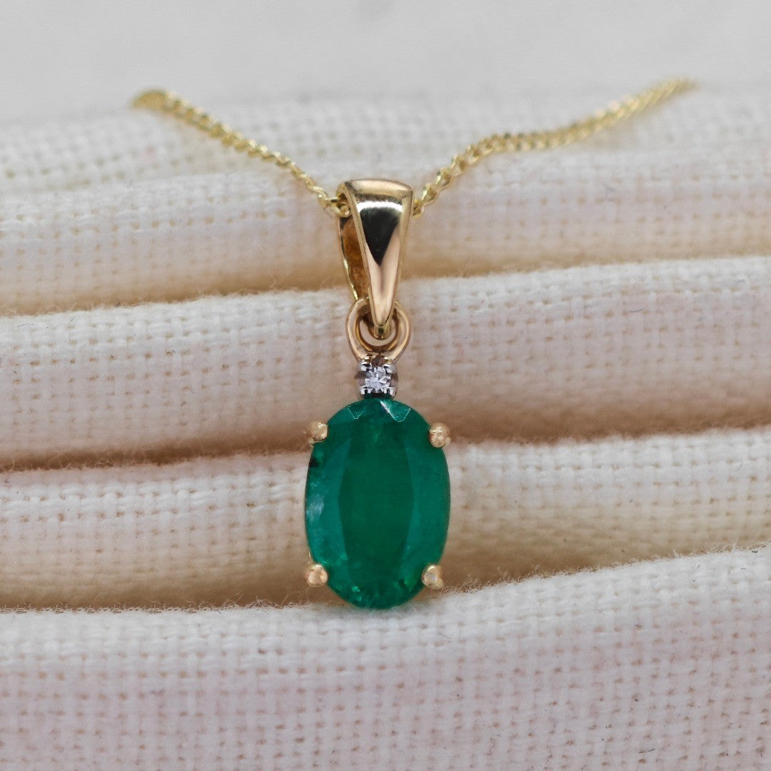 9ct Gold Necklace Diamond Emerald Oval 0.75ct 7x5 May Birthstone