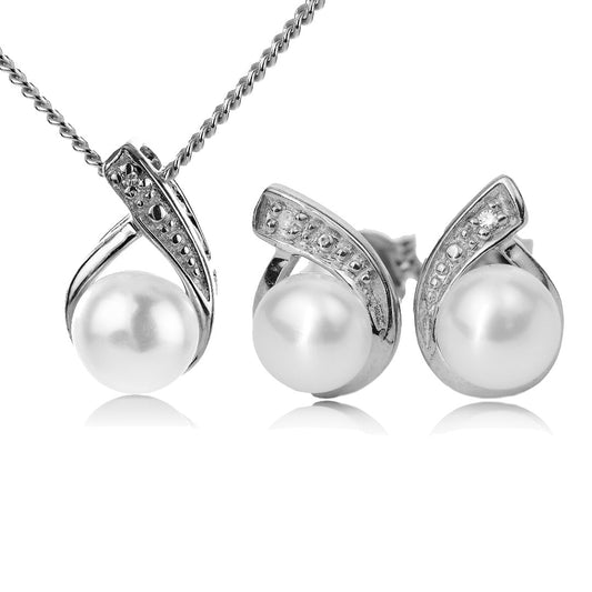 Pearl Necklace Diamond Earring Set 18'' Chain April Birthstone