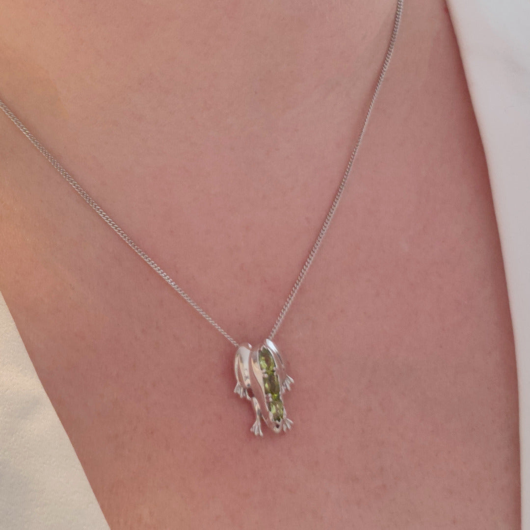 Peridot Green Frog Necklace Sterling Silver 18'' Chain August Birthstone