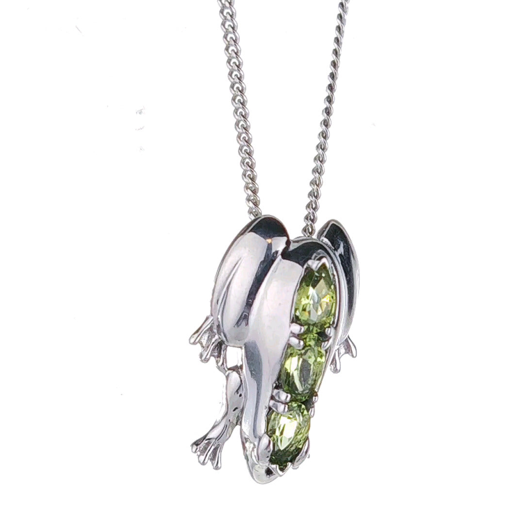 Peridot Green Frog Necklace Sterling Silver 18'' Chain August Birthstone