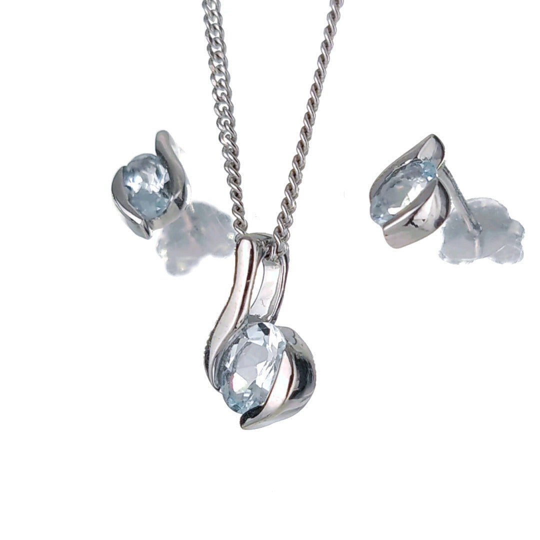 Aquamarine jewellery set in sterling silver
