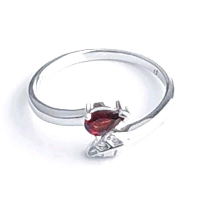 sterling silver garnet adjustable leaf ring designed in the UK