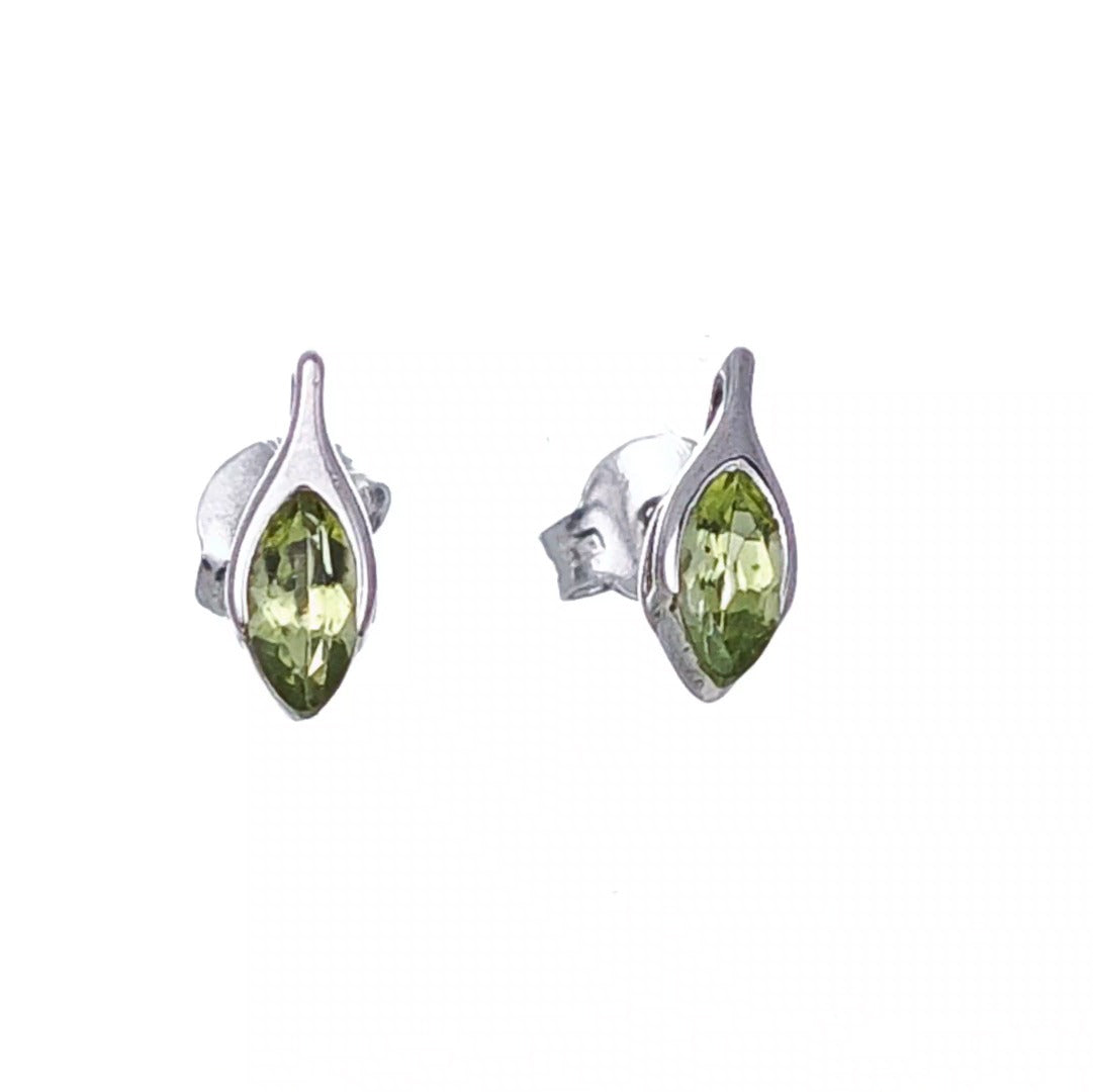  Natural Green Peridot minamilist Stud Earrings