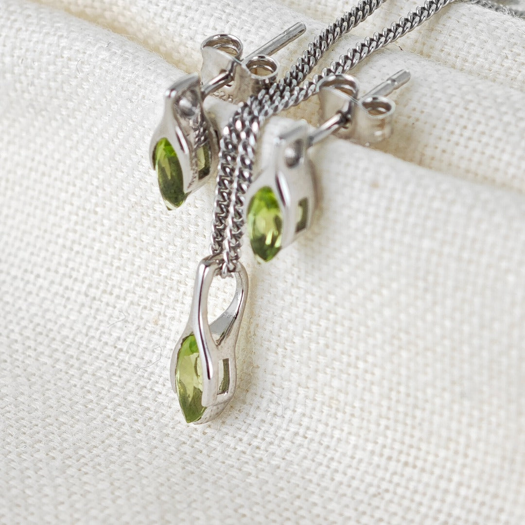 Set Peridot Necklace Earrings SMALL Solitaire Minimalist Marquise