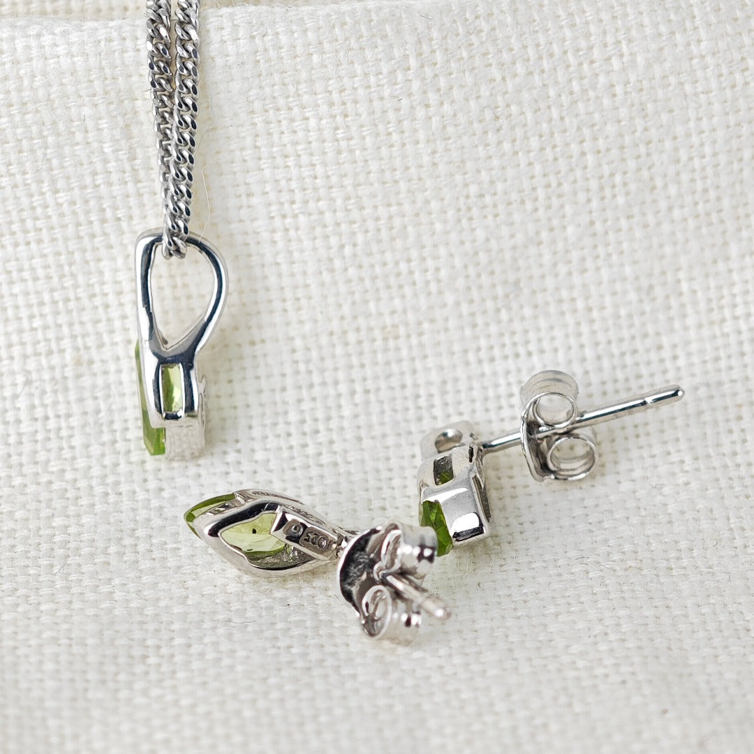 Set Peridot Necklace Earrings SMALL Solitaire Minimalist Marquise