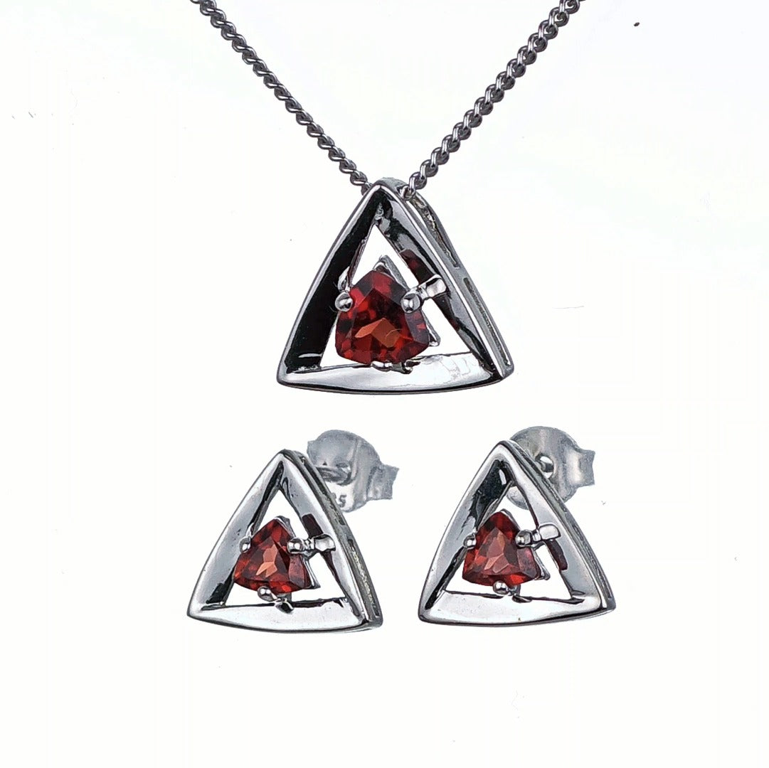 Garnet Trillion Set Necklace Stud Earrings