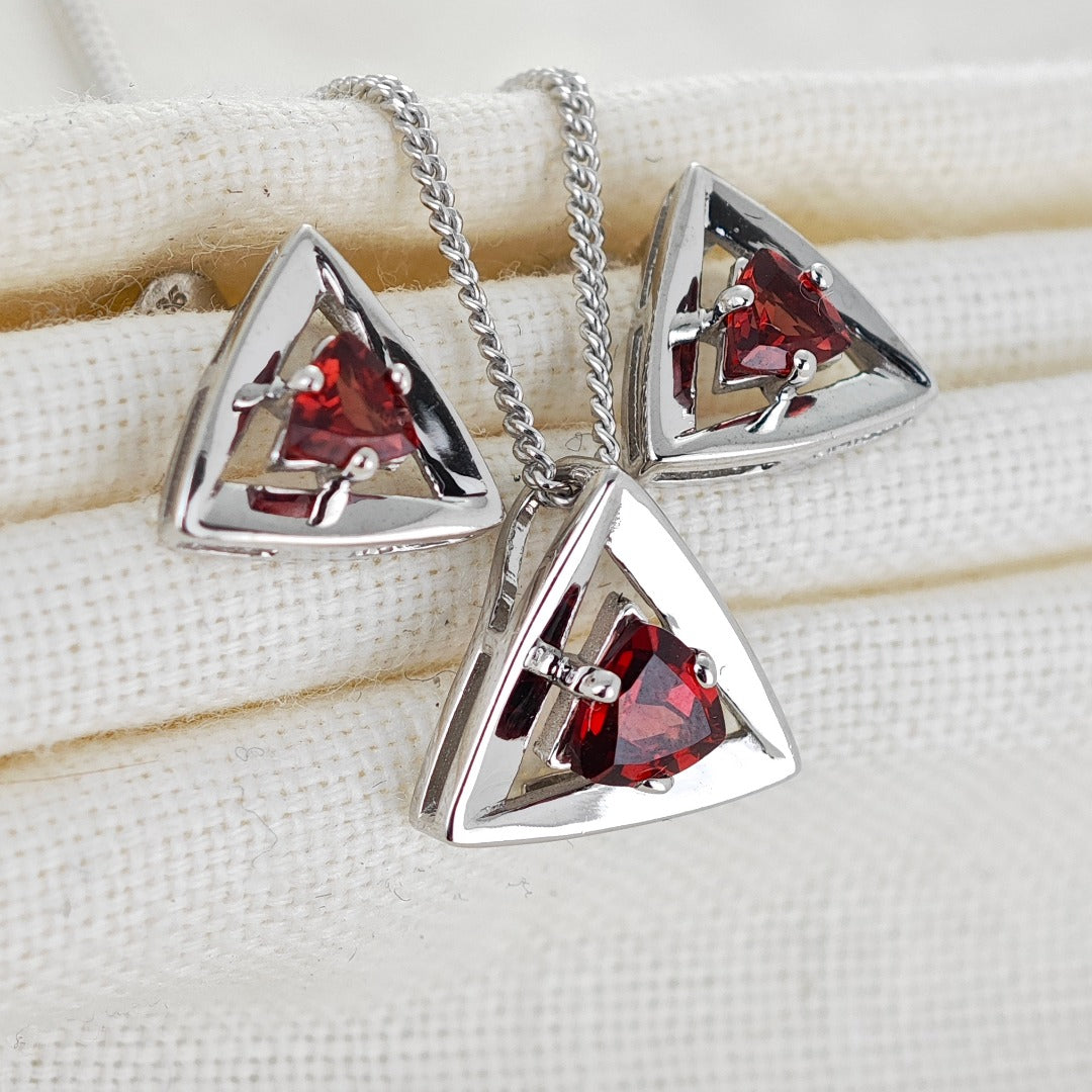 Garnet Trillion Set Necklace Stud Earrings
