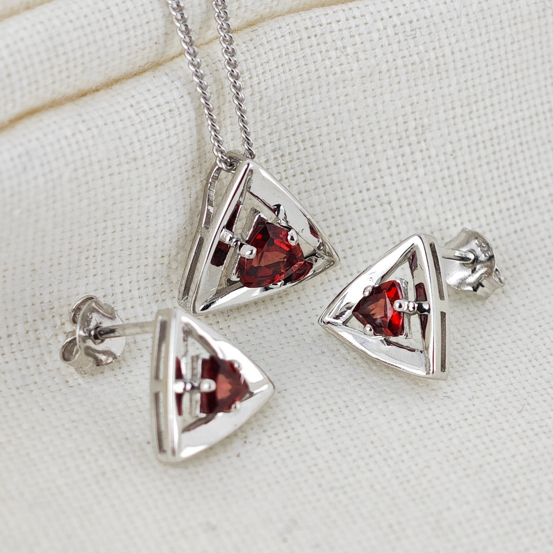 Garnet Trillion Set Necklace Stud Earrings