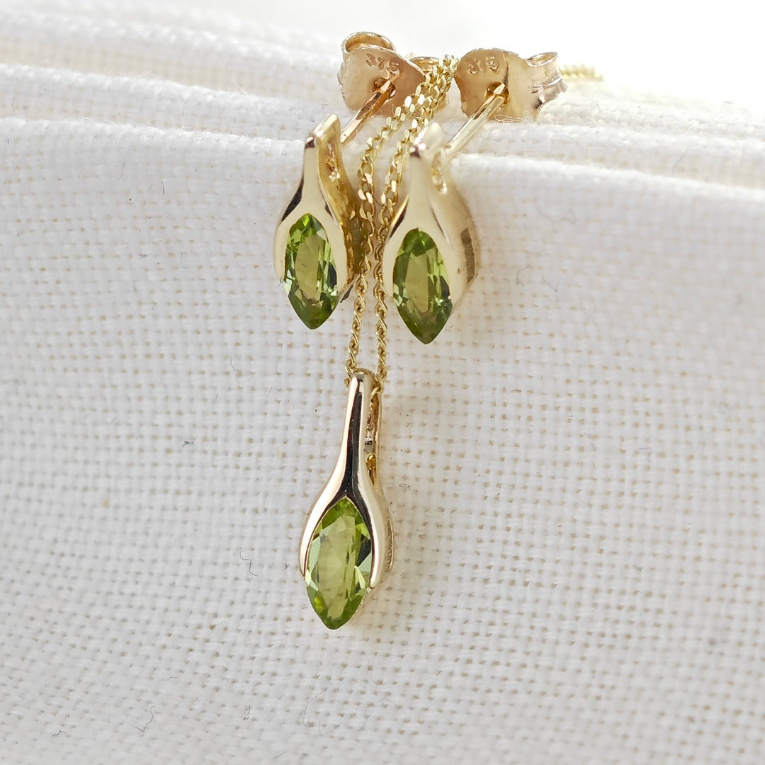 9ct Gold Peridot Set Pendant Stud Earrings Minimalist Green Marquise