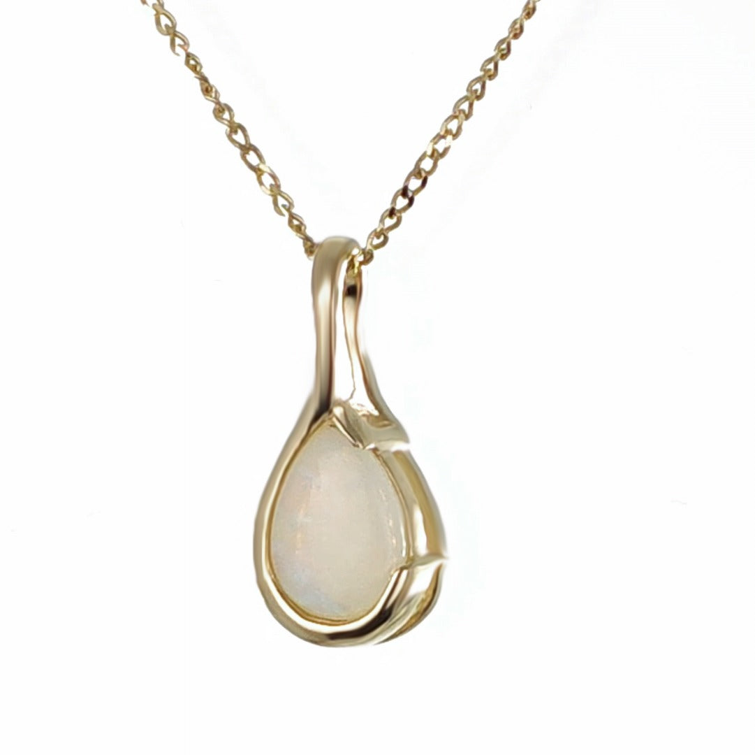 Elegant 9ct Gold White Opal Necklace