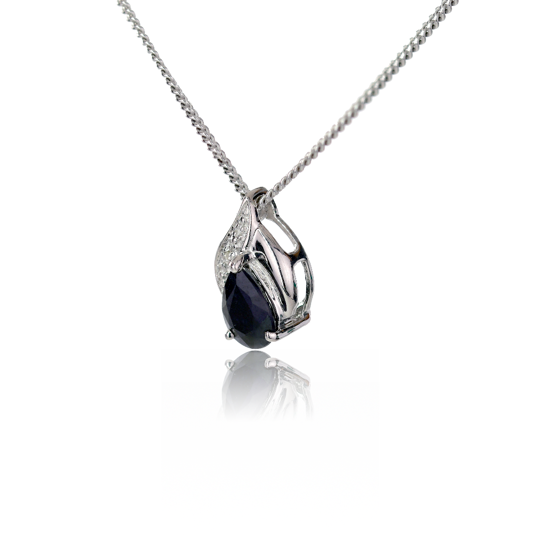 Sapphire Necklace in Sterling Silver – Handcrafted Natural Gemstone