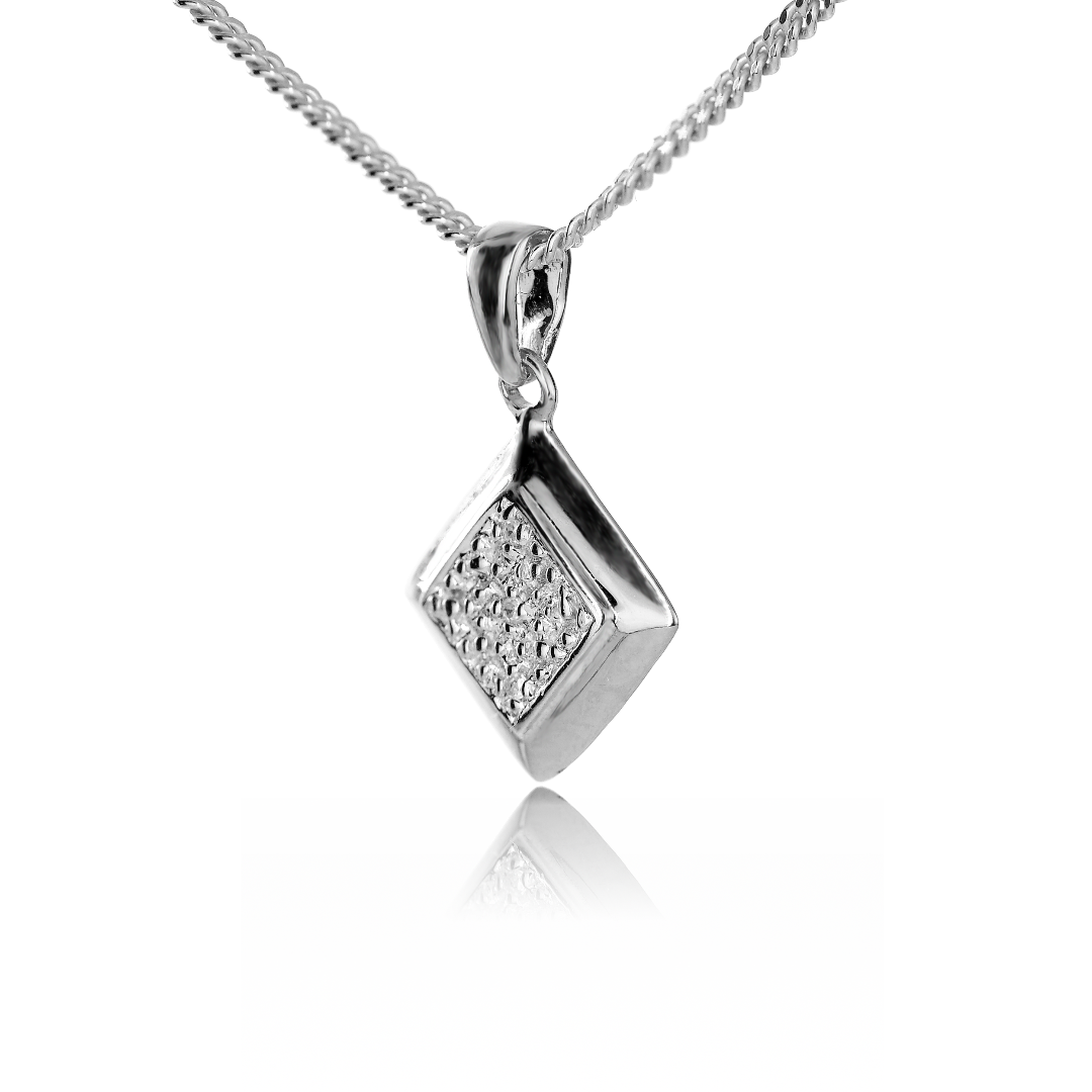 Necklace in Sterling Silver – Handcrafted Natural Gemstone